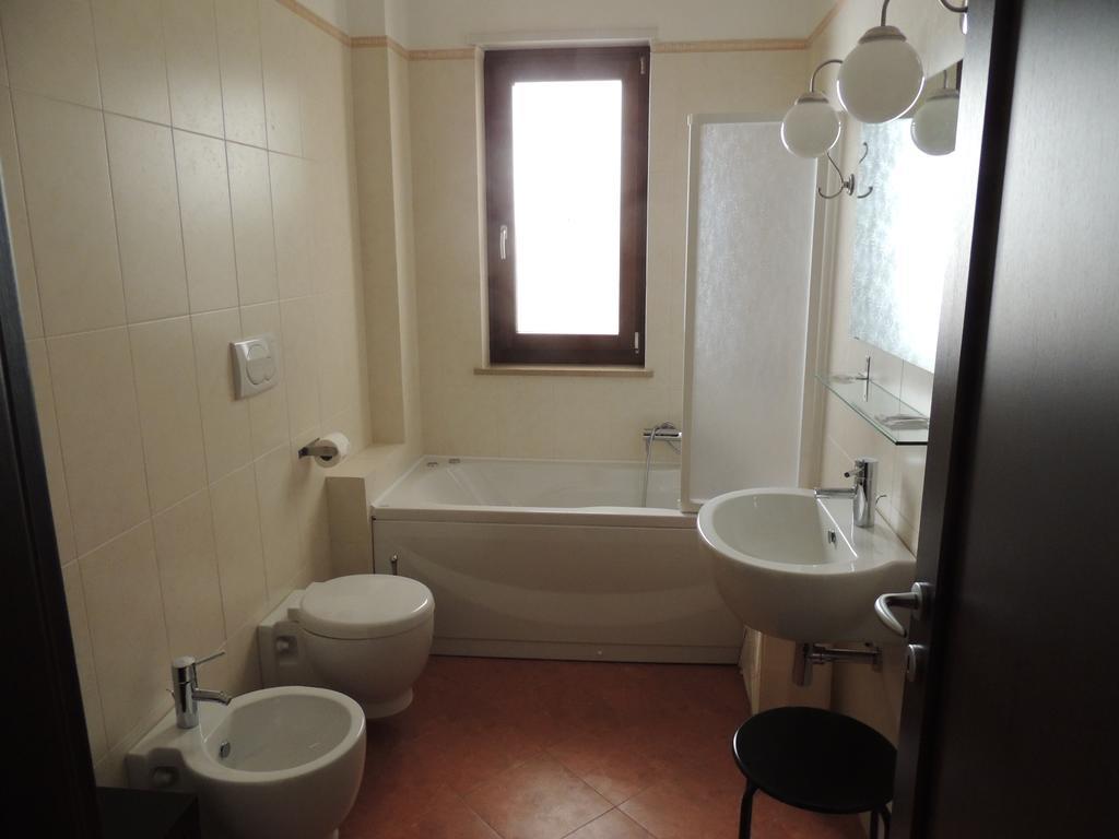Hotel Domus Taranto Unica Sede Zimmer foto